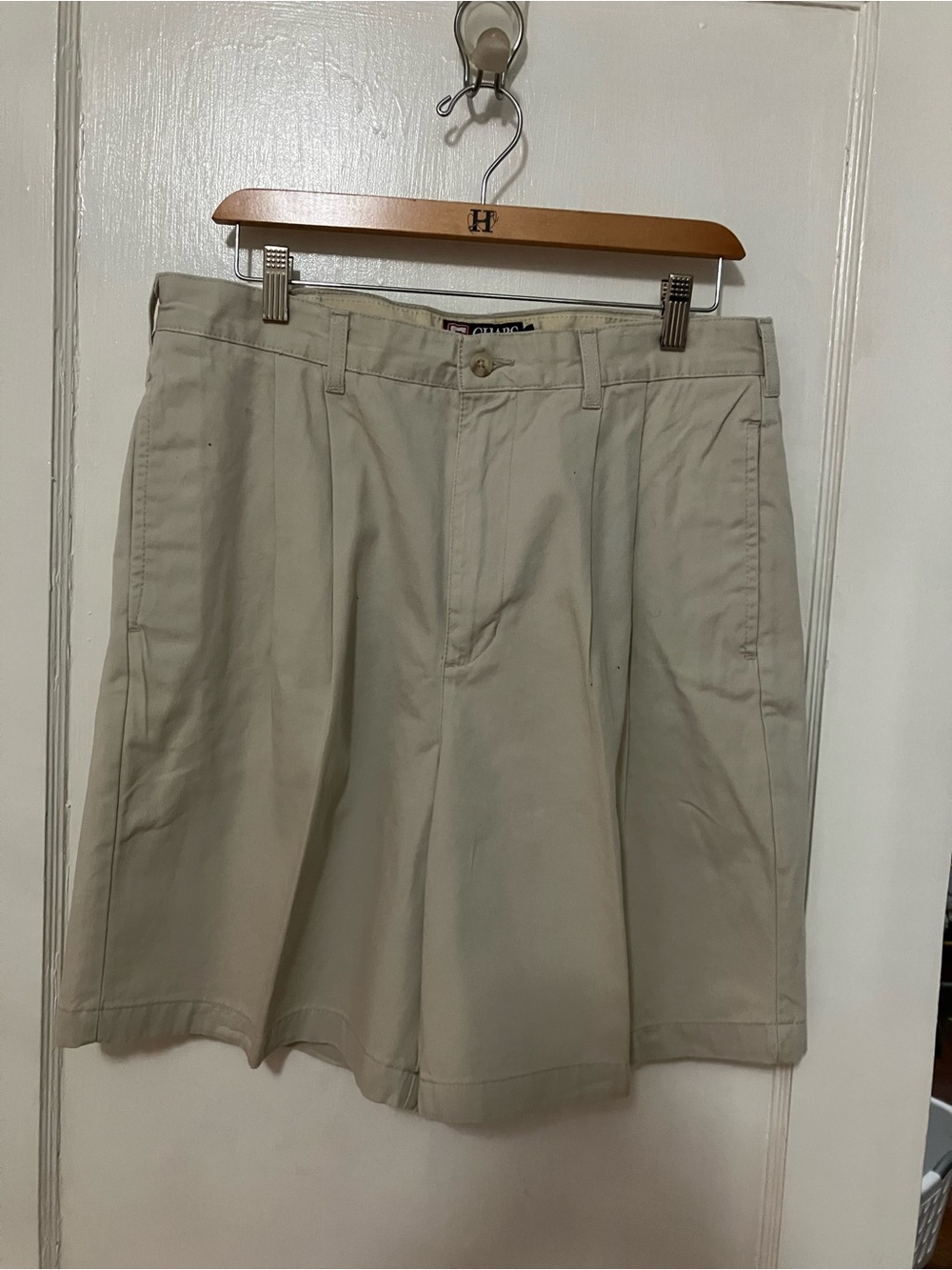 Men's Chaps Classic Pleated Khaki Shorts NWT 34 waist